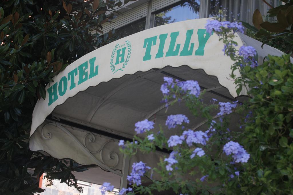 Hotel Tilly 切塞纳蒂科 外观 照片