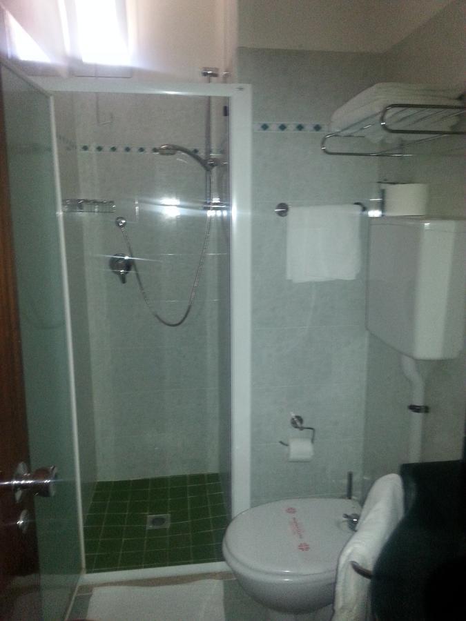 Hotel Tilly 切塞纳蒂科 外观 照片